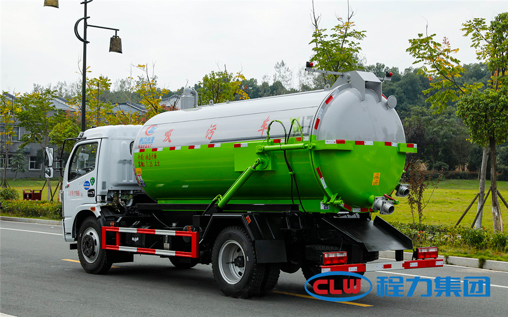 大多利卡吸污车 (3)