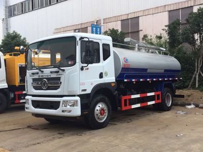 东风D9  13方吸粪车