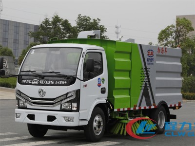 多利卡D6扫路车
